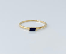 Load image into Gallery viewer, Blk Vertical Baguette ring RN20212