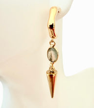 Load image into Gallery viewer, Labradorite Spike EA