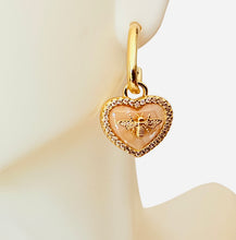 Load image into Gallery viewer, Bee Heart EA