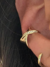 Load image into Gallery viewer, Twisted Ear Cuff