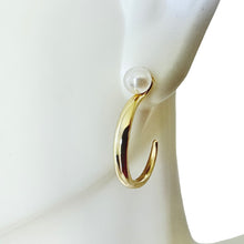 Load image into Gallery viewer, Pearl Open Hoop