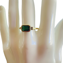 Load image into Gallery viewer, LG Green Ring