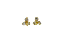 Load image into Gallery viewer, Petals Stud EA20302