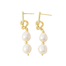 Load image into Gallery viewer, Knot Pearl EA23061