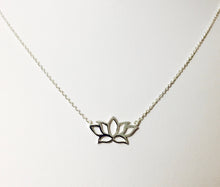 Load image into Gallery viewer, 925 Lotus Flower NK20059